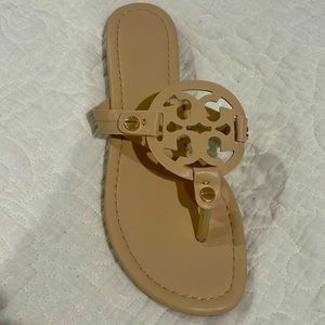 Knockoff Tori Burch Miller sandals